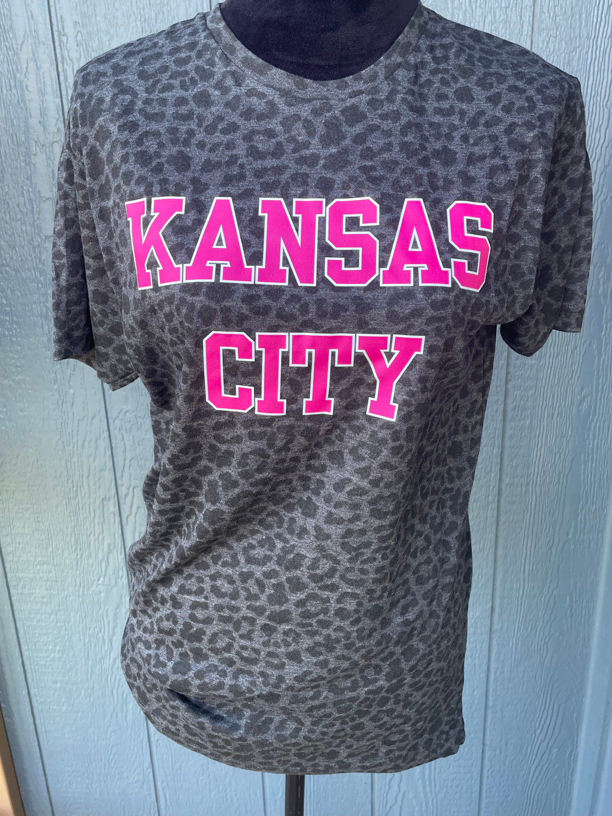 Kansas City Tee - Leopard & Hot Pink